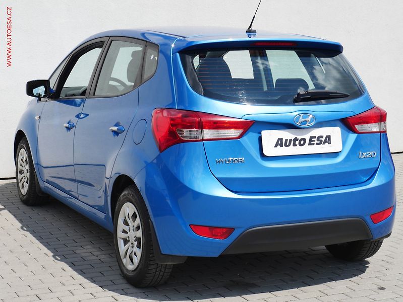 Hyundai ix20 (2015) 1.4 CRDi, ČR, AC - fotka 6 z 16