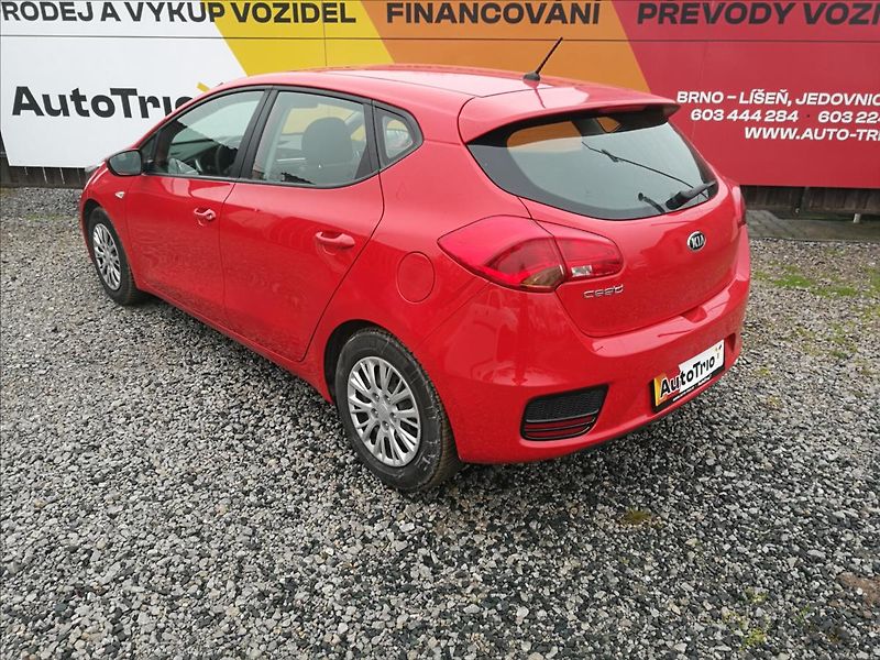 Kia Ceed 1,4 i CVVT 1.majitel - fotka 4 z 18