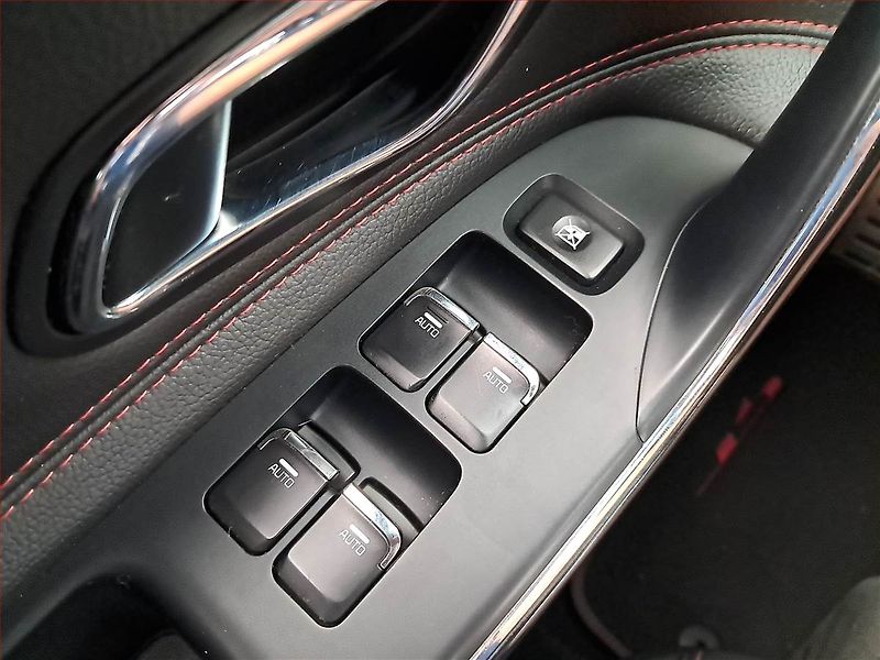 Kia Ceed (2017) 1.6 T-GDI GT, Serv.kniha, Kůže - fotka 16 z 21
