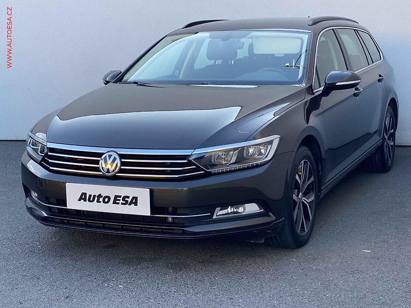 Volkswagen Passat (2017) 1.6 TDi, Comfortline, LED - fotka 3 z 19