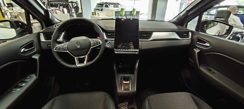 Renault Symbioz (2026) full hybrid E-TECH 160 POBOČKA - fotka 6 z 8