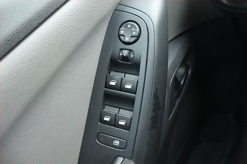 Citroën C4 Picasso (2015) 1.2 PureTech, Serv.kniha - fotka 10 z 11