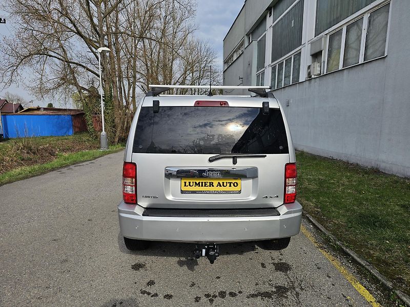 Jeep Cherokee (2011) LIMITED 2.8CRD , TAŽNÉ 2.8T - fotka 4 z 18