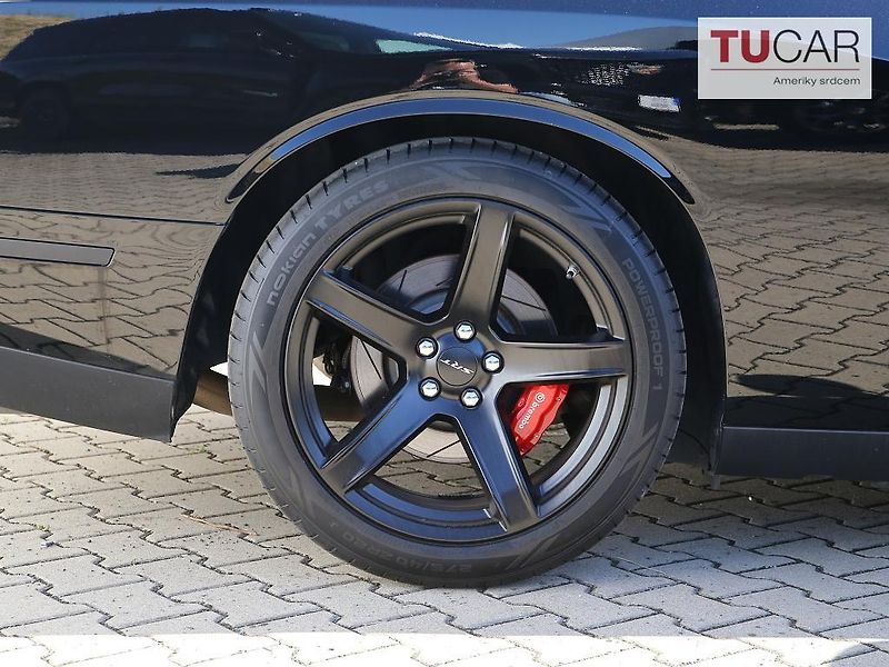 Dodge Challenger (2019) Hellacat 6.2 V8  - fotka 10 z 36