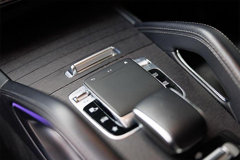 Mercedes-Benz GLS (2019) GLS 400d 4Matic AMG Line - fotka 41 z 63