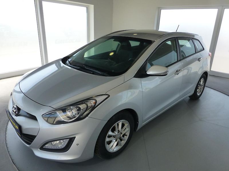 Hyundai i30 (2013) 1,6CRDI*ALU*KLIMA*VYHŘ.SED** - fotografie inzerátu