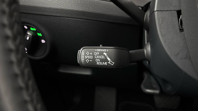 Škoda Superb 2.0 TSI DSG Style - fotka 14 z 31