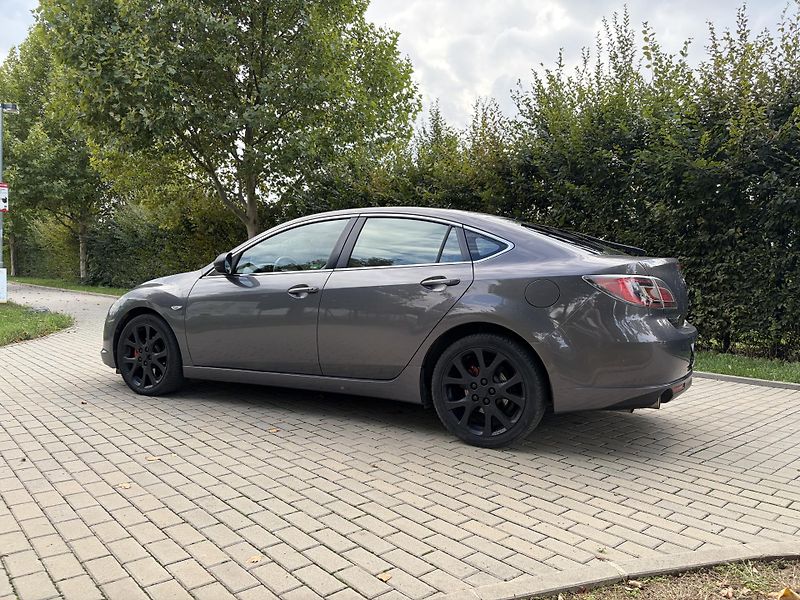 Mazda 6 2.5 Top Sport - fotka 6 z 31