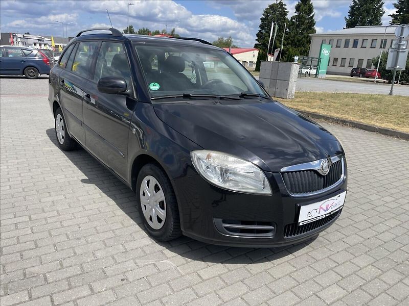 Škoda Fabia 1,4 i 63kw Klima ESP Tempomat, - fotka 6 z 35