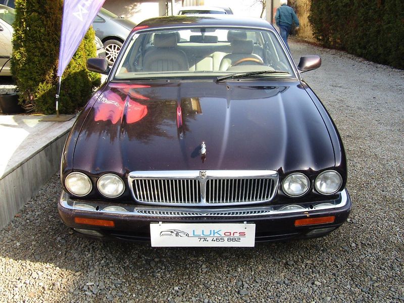 Jaguar XJ6 (1995) 3.2 R6 155kW  PLNĚ POJÍZDNÉ - fotka 6 z 35