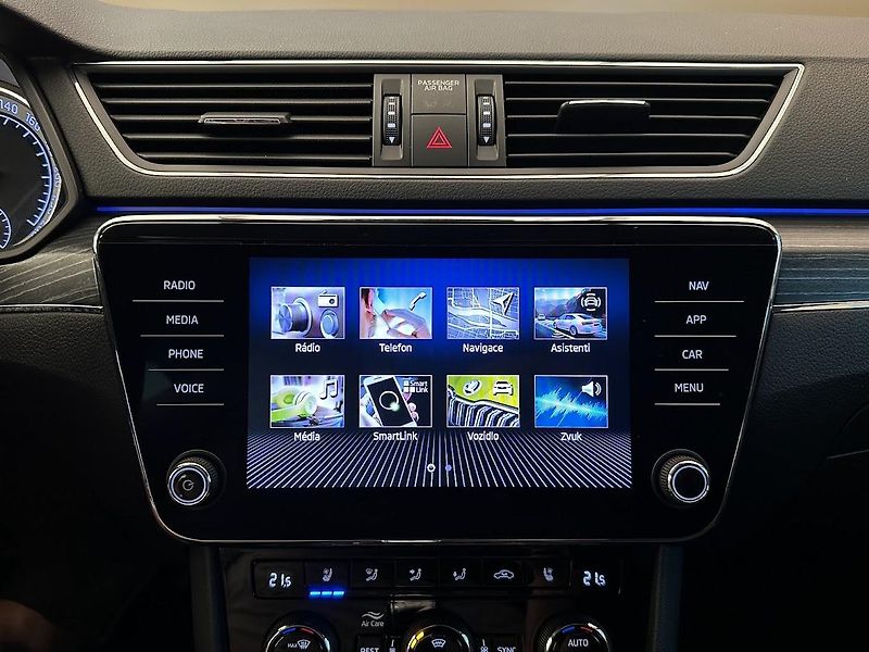 Škoda Superb (2020) Combi Premium 4x4 2.0 TDI 147 - fotka 22 z 32