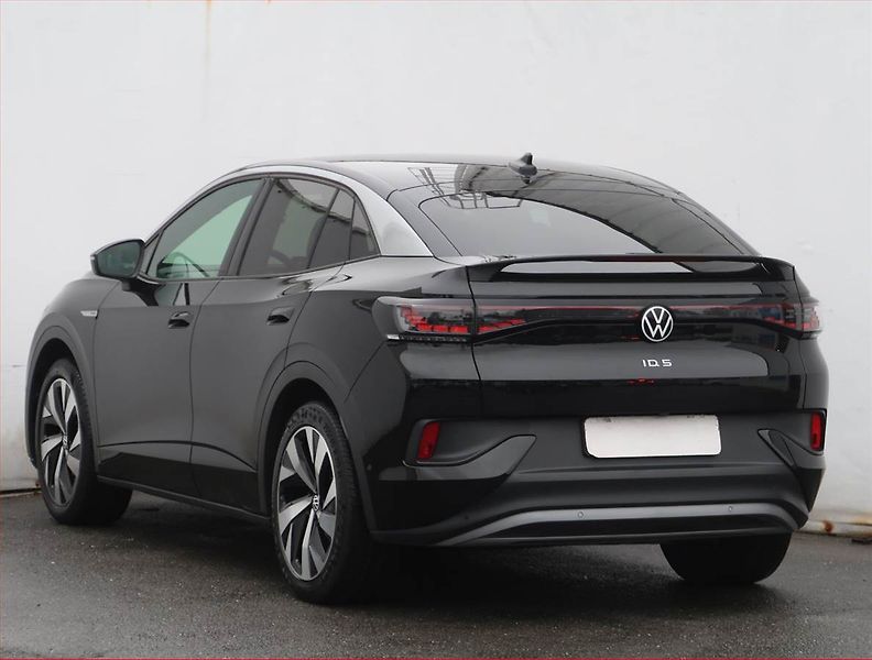 Volkswagen ID.5 (2022) Pro Perf. (82 kWh), SoH 91% - fotka 4 z 24