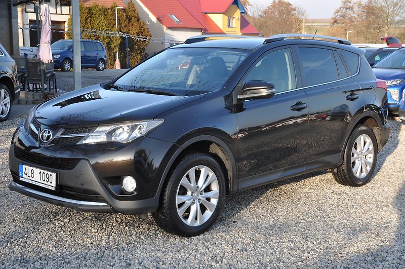 Toyota RAV4 2.0D-4D 91kW 4x4  - fotka 1 z 13
