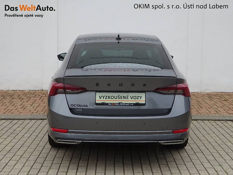 Škoda Octavia (2023) 2,0TSi /140kW Sportline 4x4 DS - fotka 25 z 30