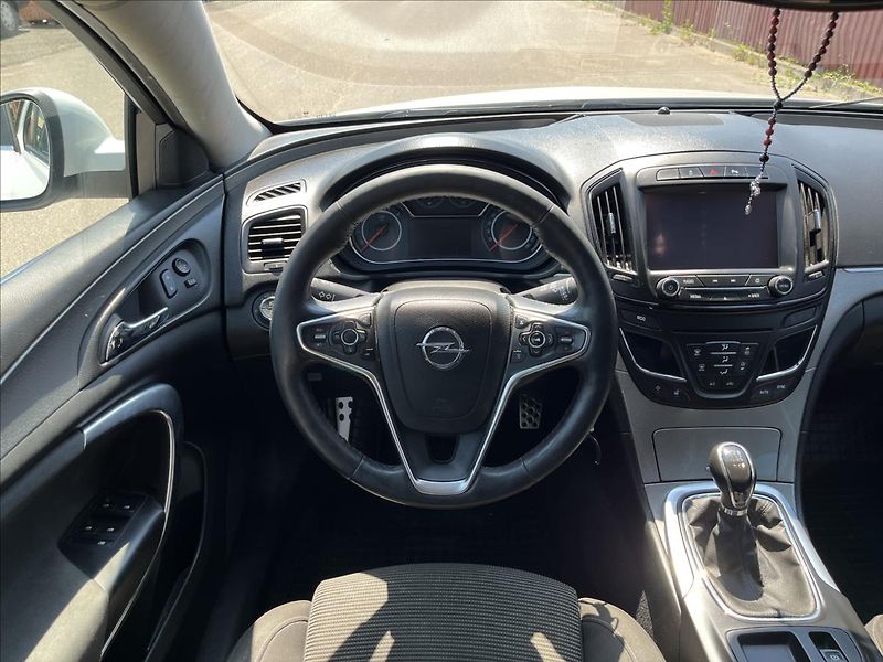 Opel Insignia 1,6 CDTi KLIMA ROZVODY SERVIS - fotka 14 z 37