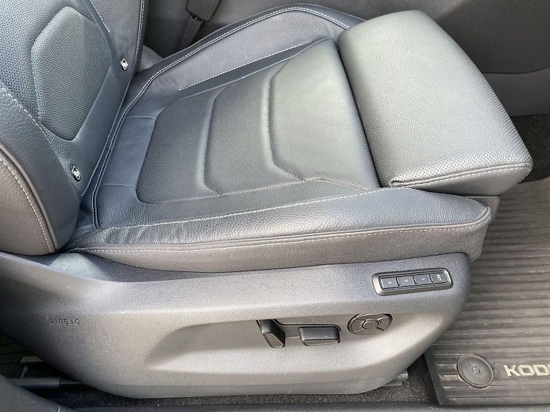 Škoda Kodiaq (2024) 2.0 TDI 4x4 DSG Exclusive Sele - fotka 39 z 49