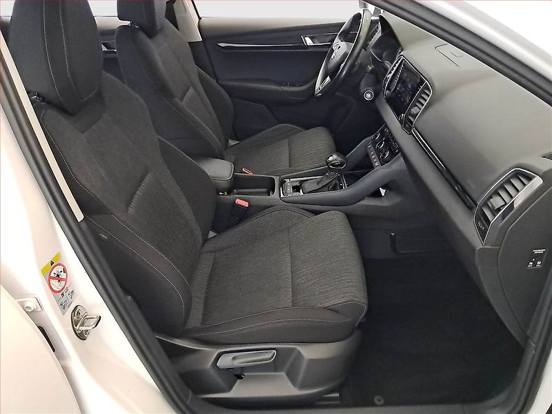 Škoda Karoq (2018) Style 1.6 TDI, Automat, Navi - fotka 9 z 24