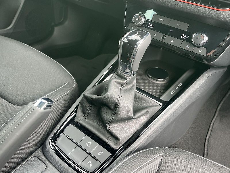 Škoda Scala (2026) 1.0 TSI 85 KW DSG Monte Carlo - fotka 17 z 27