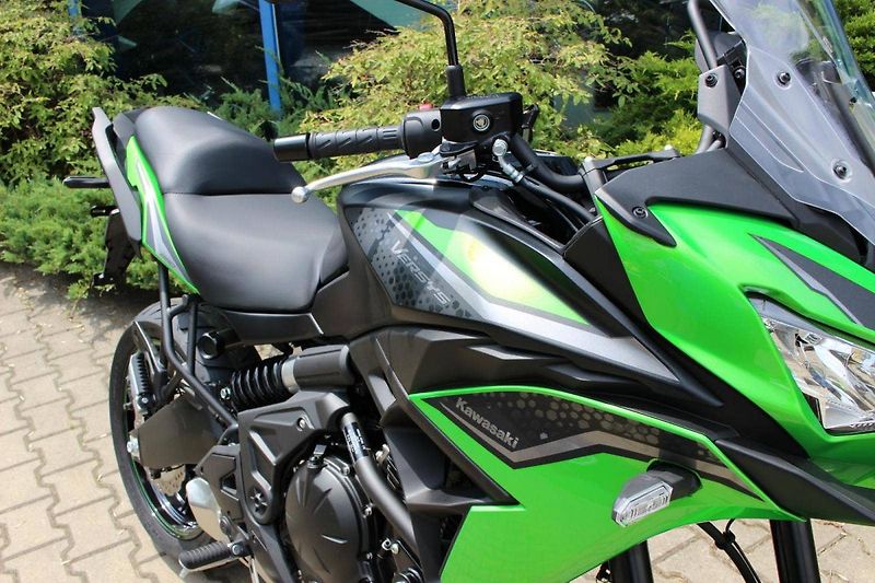 Kawasaki Versys 650 (2023) 2023 NOVINKA  SKLADEM - fotka 2 z 7