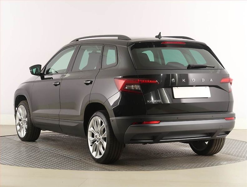 Škoda Karoq (2022) 1.5 TSI, digi klima - fotka 4 z 28