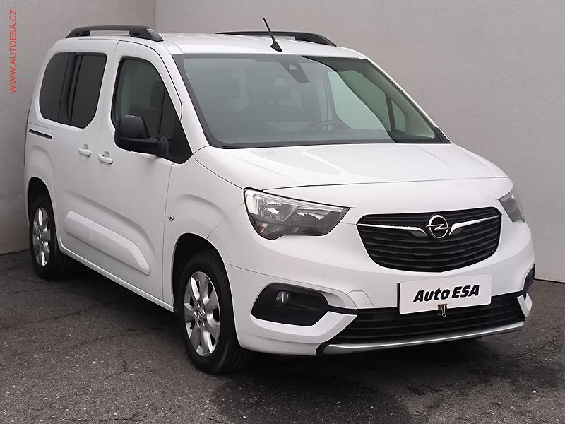 Opel Combo (2022) 1.5CDTi, 1.maj,ČR, Elegance - fotografie inzerátu