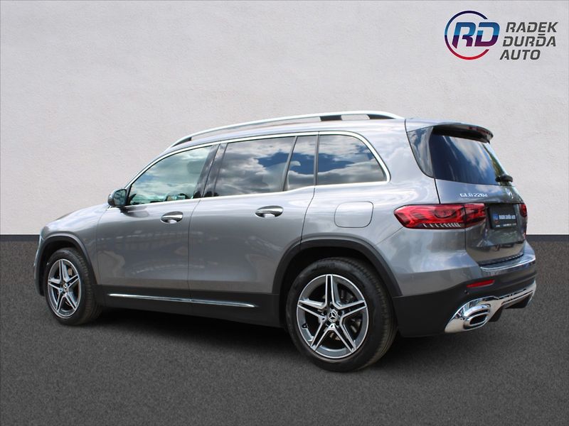 Mercedes-Benz GLB 2,0 220D  ČR,4MATIC,A/T,AMG - fotka 7 z 39