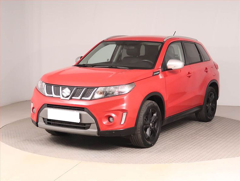 Suzuki Vitara (2017) 1.4 BoosterJet, 4X4, Kůže - fotka 2 z 16