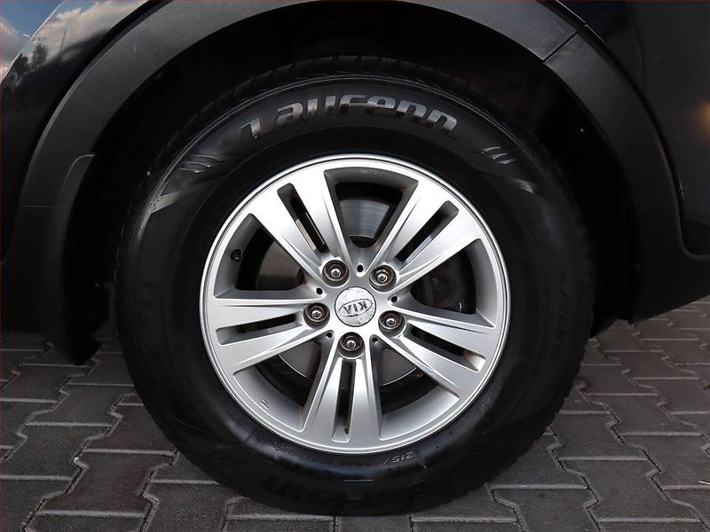 Kia Sportage (2011) 2.0 CRDi, 4X4, Automat - fotka 15 z 21