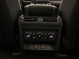 Land Rover Defender (2026) OCTA BLACK AWD AUT - náhled 76