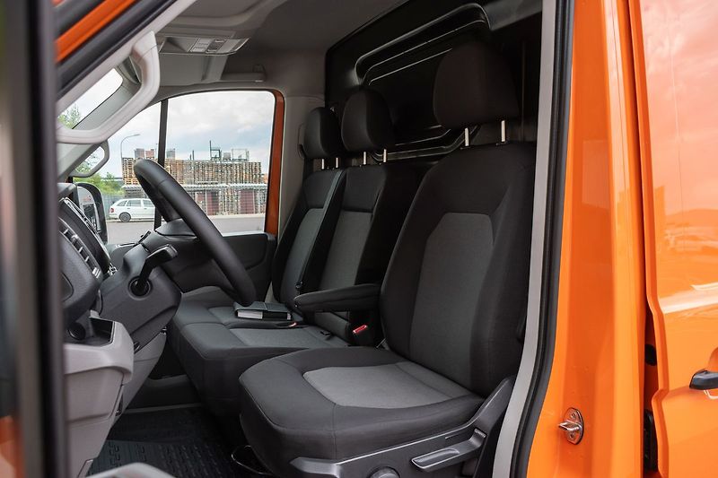 Volkswagen Crafter 2.0 TDI *L1H1*2xŠOUPAČKY*DPH* - fotka 12 z 29