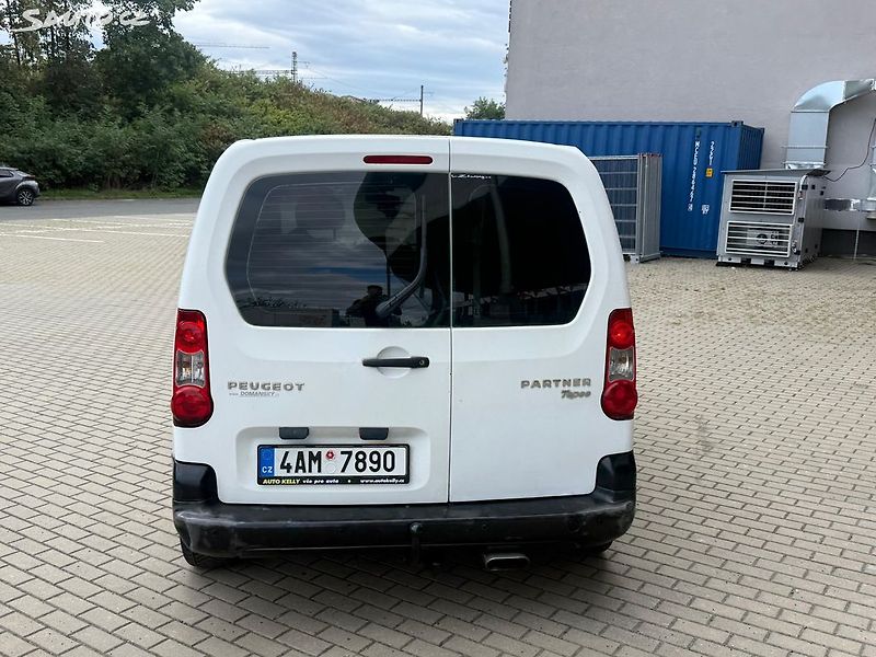 Peugeot Partner (2011) 1.6HDi 55kw 5 míst Tažné - fotka 4 z 15