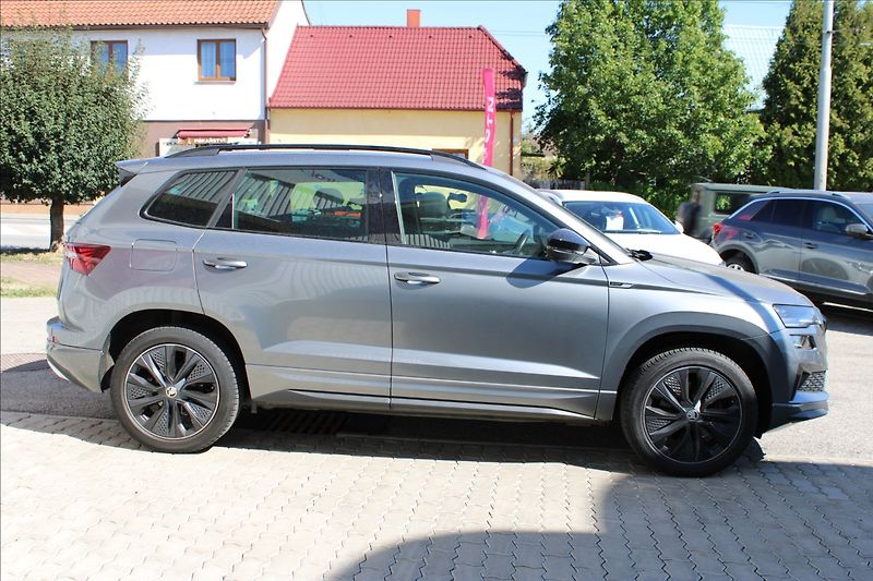 Škoda Karoq 1,5 TSi DSG Sportline 1.majite - fotka 3 z 4