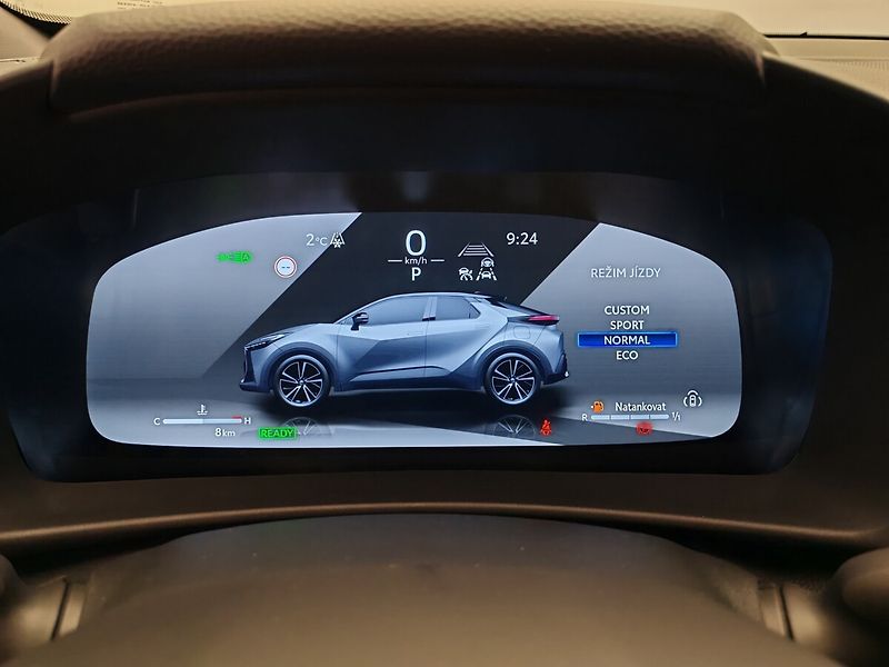 Toyota C-HR - fotka 30 z 41