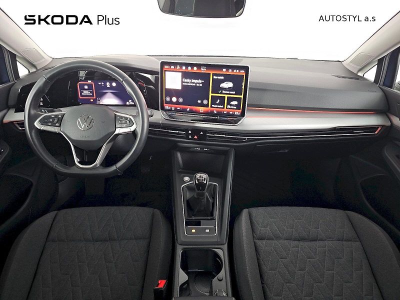 Volkswagen Golf (2024) 1,5 TSI 85kW LIFE - fotka 5 z 27