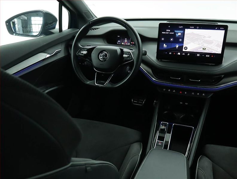 Škoda Enyaq (2023) Sportline iV 60 (62 kWh) - fotka 7 z 17