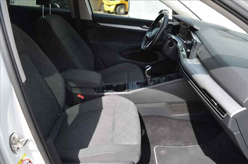 Volkswagen Golf (2021) KOMBI 1,0 TSI - fotka 16 z 20
