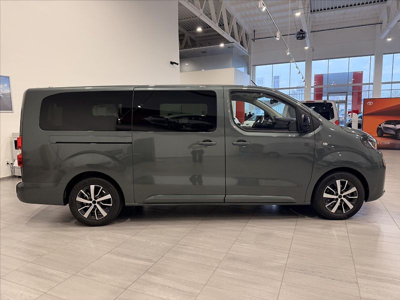 Toyota ProAce Verso (2025) 2,0 Diesel (177hp) 8AT  L2 Fam - fotka 5 z 9
