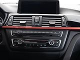 BMW Řada 3 330d xDrive Touring - náhled 14