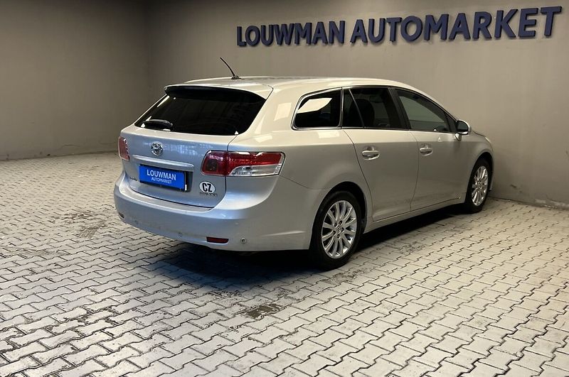 Toyota Avensis 1.8 VVT-i Sol - fotka 2 z 15
