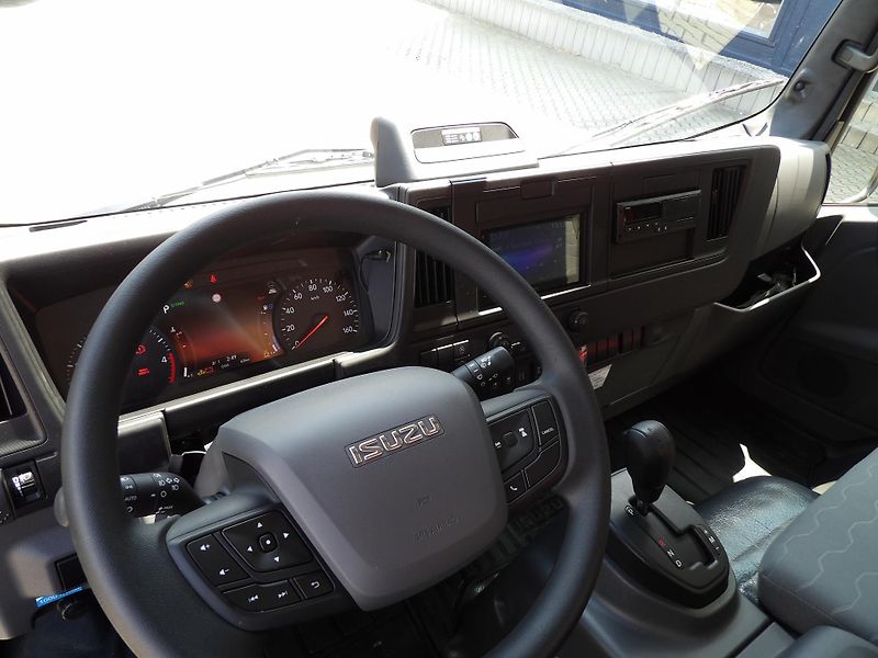 Isuzu M30 (2026) 7,5t  3stranný sklápěč s rukou - fotka 12 z 47