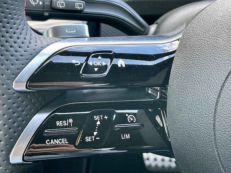 Mercedes-Benz Třídy A 180 Linie AMG - fotka 19 z 23