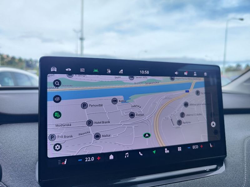 Škoda Enyaq EV/55 kWh/125kW Tour 50 - fotka 21 z 36
