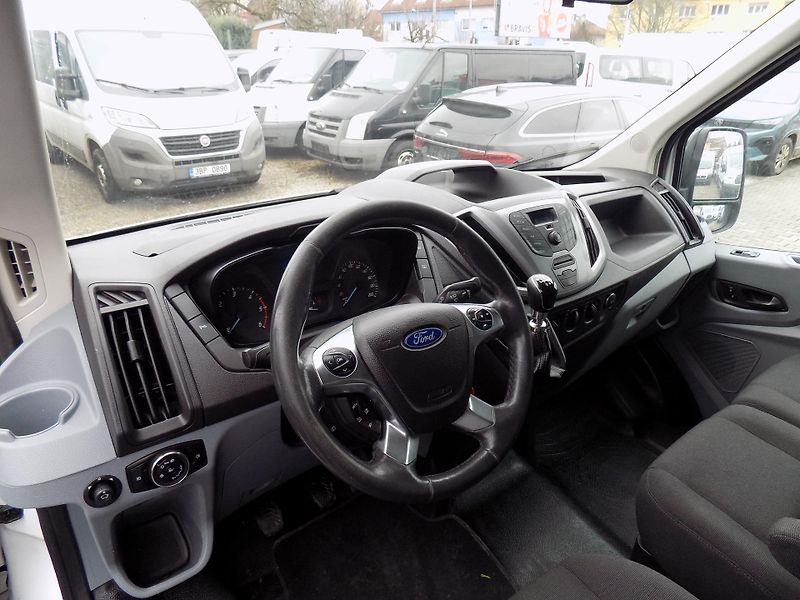 Ford Transit 2,2 TDCI 92 KW L3H2 KLIMA TZ - fotka 22 z 41