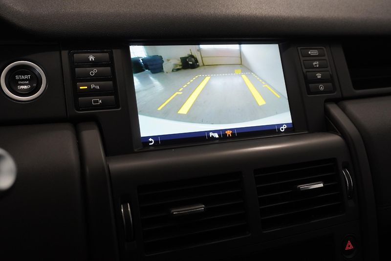 Land Rover Discovery Sport 2.0D 177kW 4x4 AUTOMAT - fotka 21 z 29