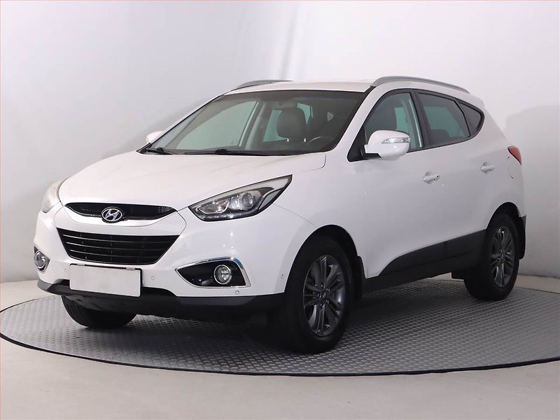 Hyundai ix35 (2014) 2.0 GDI, 4X4, Automat - fotka 2 z 21