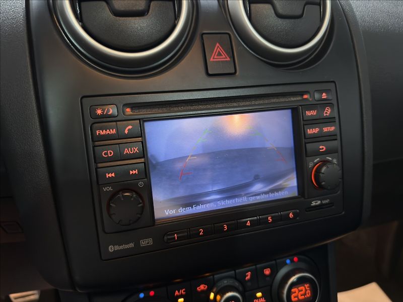 Nissan Qashqai 2,0   dCi PANO XENON KŮŽE NAVI - fotka 14 z 45