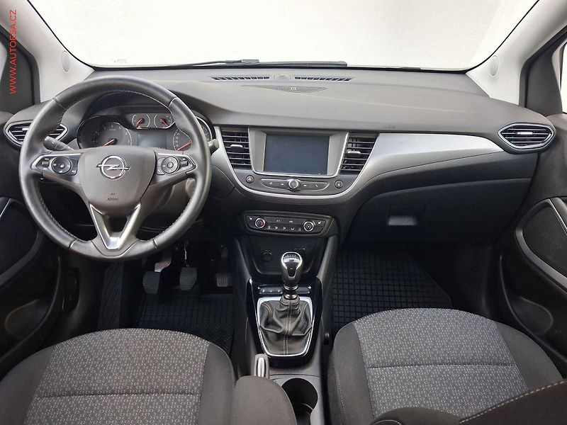 Opel Crossland (2021) 1.2T, 1.maj,ČR, servis.kniha - fotka 8 z 15