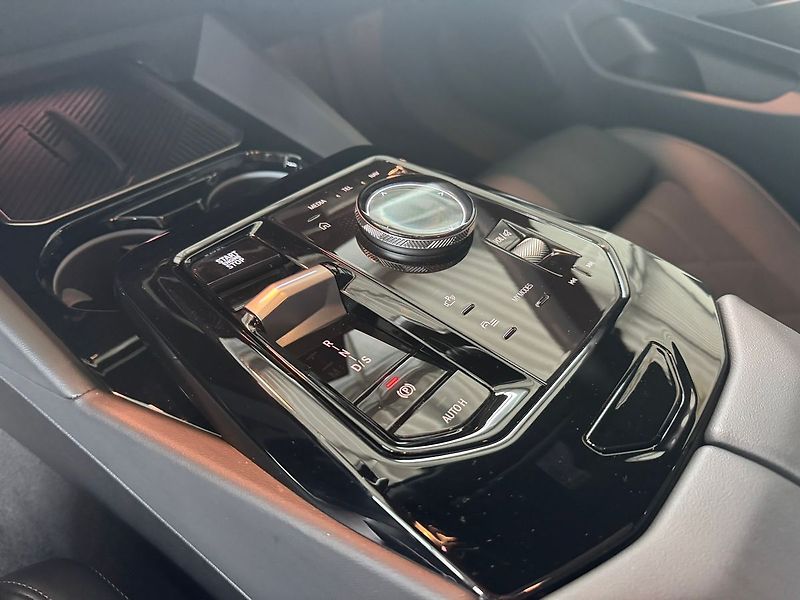 BMW Řada 5 540d xDrive Touring Nezávislé - fotka 24 z 28