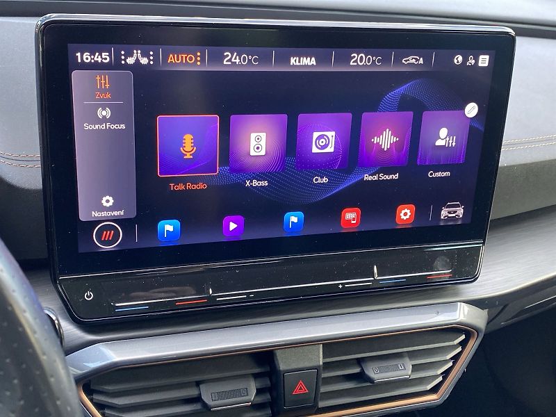 Cupra Formentor (2023) 1.5 TSI DSG - fotka 27 z 41