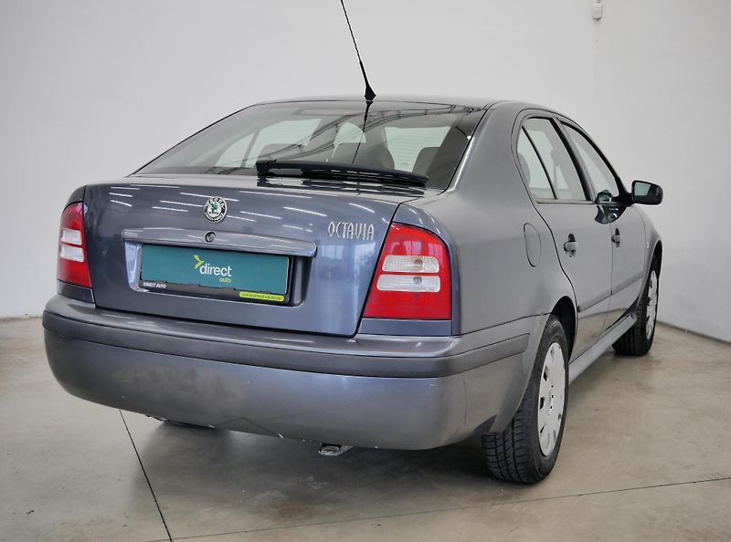 Škoda Octavia - fotka 2 z 20